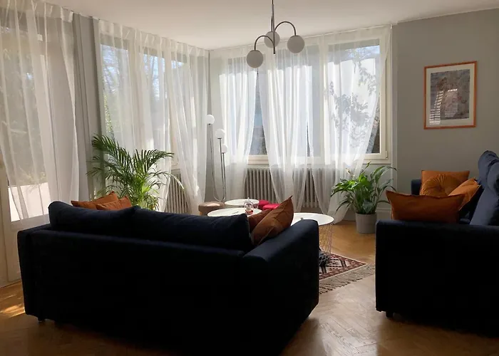 La Maison De La Douce Heure, 4 Appartements Climatises Avec Jardin Au Centre Ville Proche Des Thermes