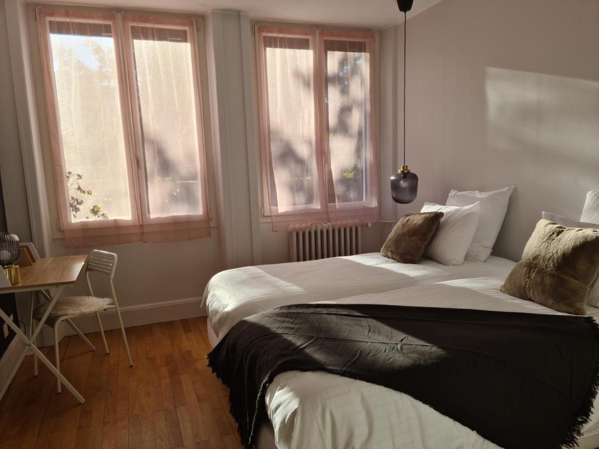 La Maison De La Douce Heure, 4 Climatises Avec Jardin Au Centre Proche Des Thermes *
