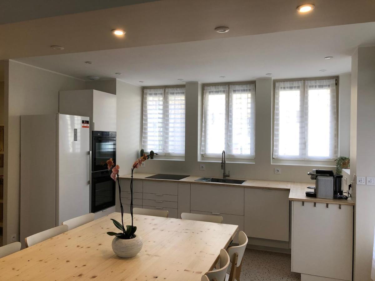 Apartment La Maison De La Douce Heure, 4 Climatises Avec Jardin Au Centre Proche Des Thermes